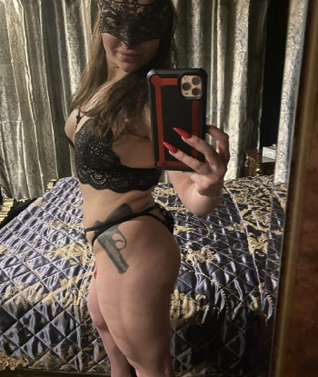 Эмилия, 26 лет, 2 размер груди